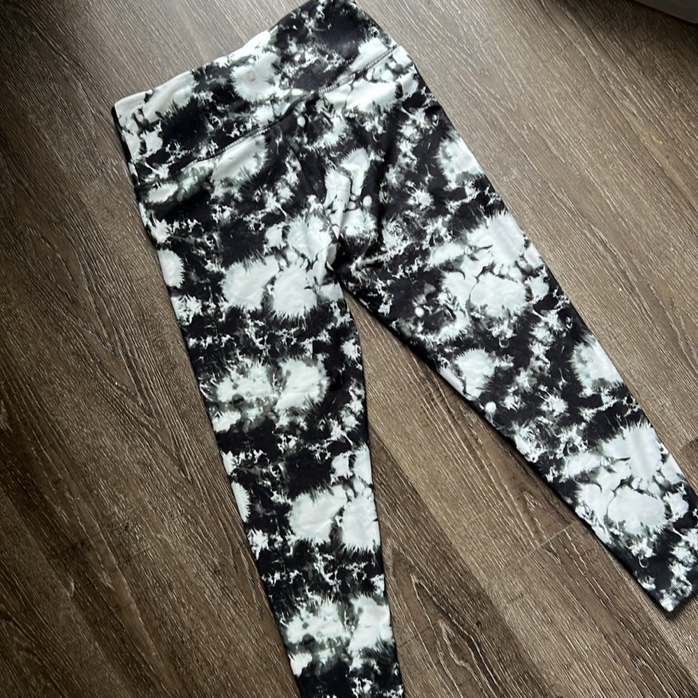 Black & White Yoga Pants